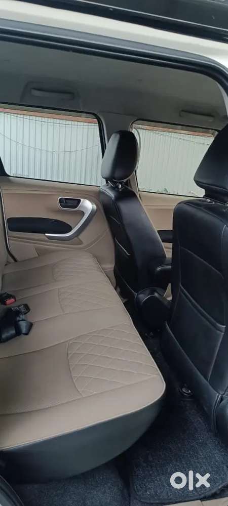 Mahindra Tuv 300 2018