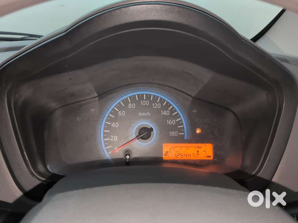 Datsun Redigo T Option, 2016, Petrol