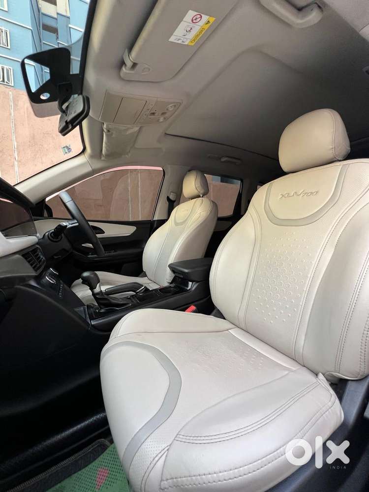 Mahindra Xuv700 2.0 Ax 5 Petrol At Str, 2022, Petrol