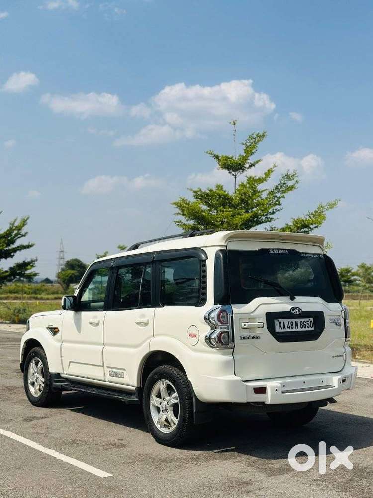 Mahindra Scorpio S10 7 Seater, 2017, Diesel