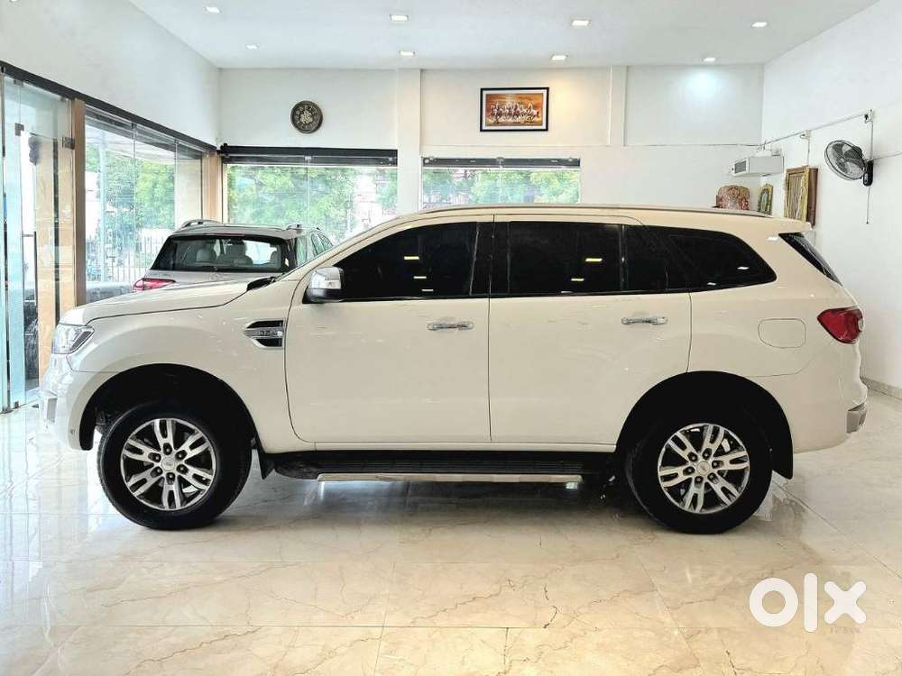 Ford Endeavour 3.2 Titanium At 4x4, 2016, Diesel
