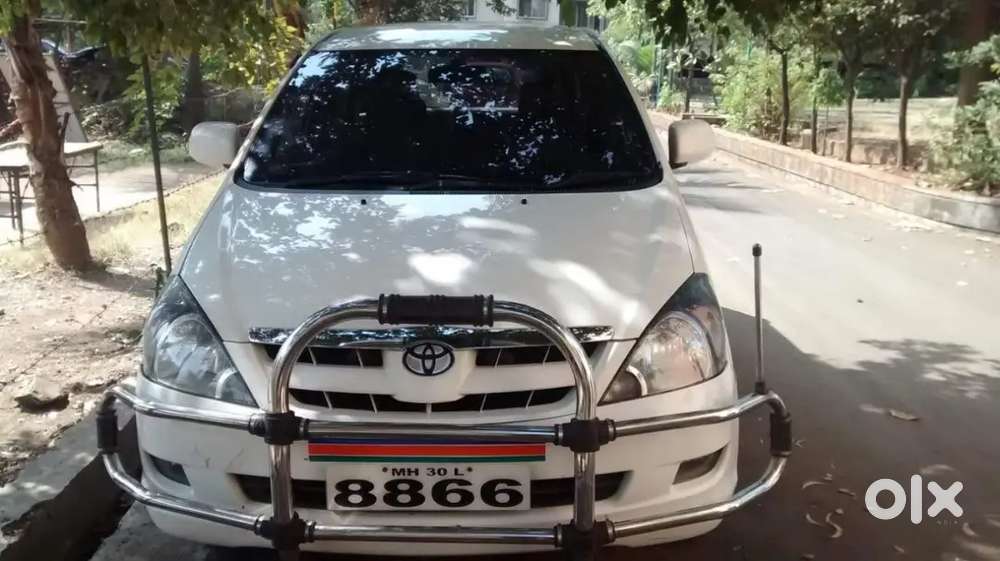 Toyota Innova  2006