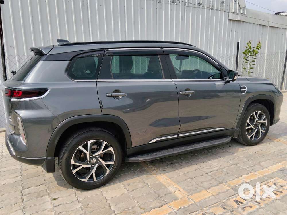 Toyota Urban Cruiser Hyryder, 2024, Petrol
