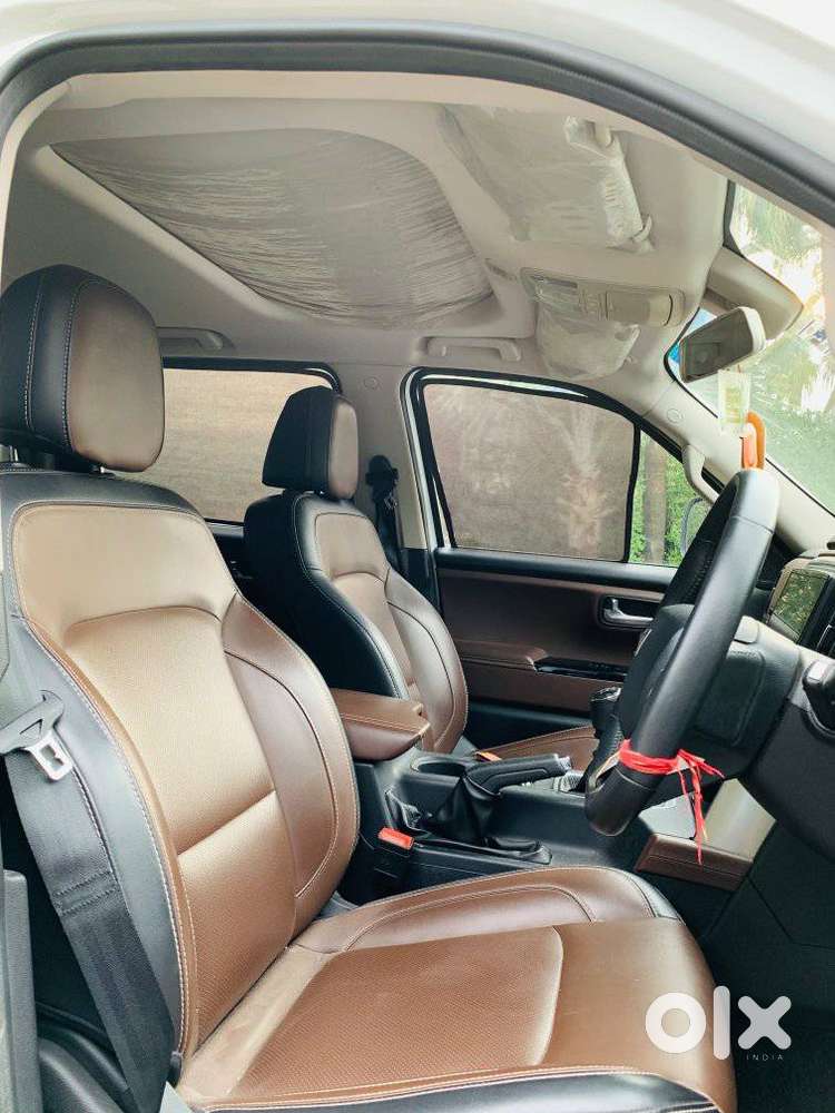 Mahindra Scorpio N Z8 Petrol Mt 7 Str, 2023, Petrol