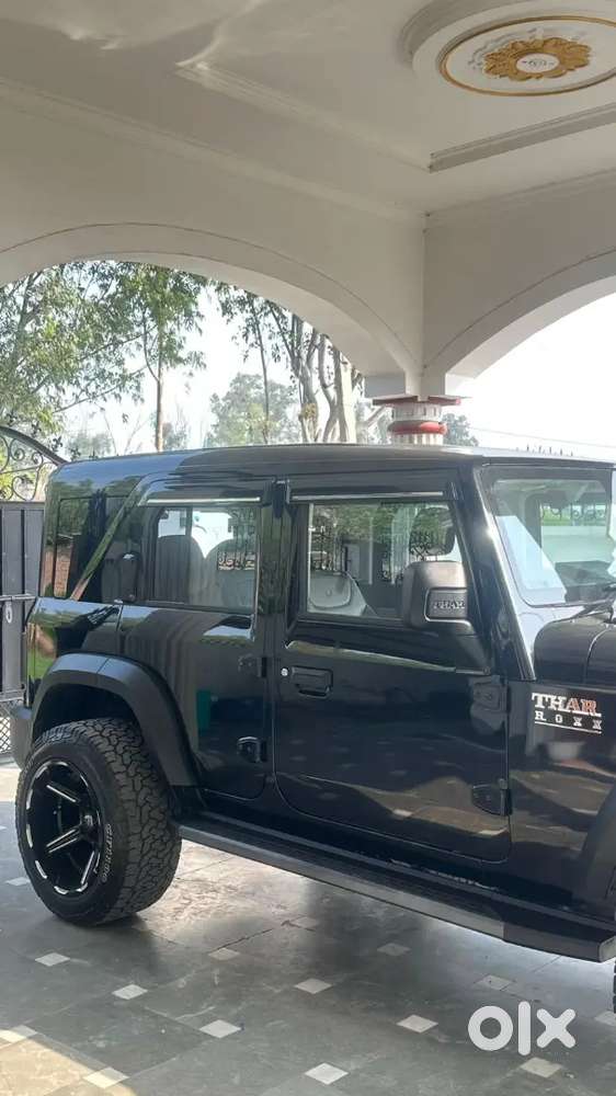 Mahindra Thar Roxx 2025 Diesel Well Maintained