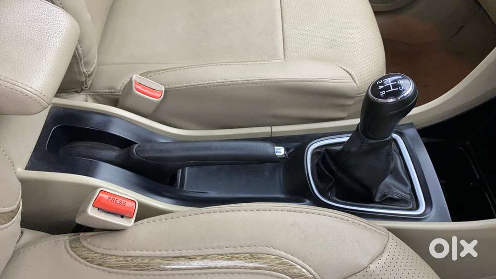 Maruti Suzuki Ciaz 1.5 Zeta Shvs Mt, 2022, Petrol