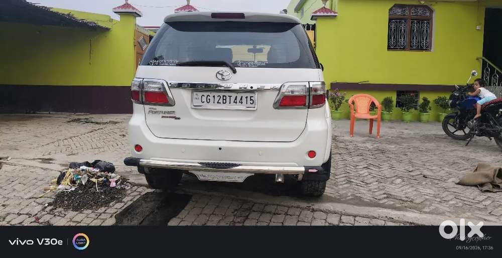 Toyota Fortuner Diesel Manual 2010  Condition Me Hai