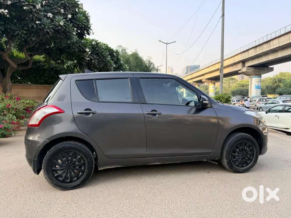 Maruti Suzuki Swift Vxi 2016