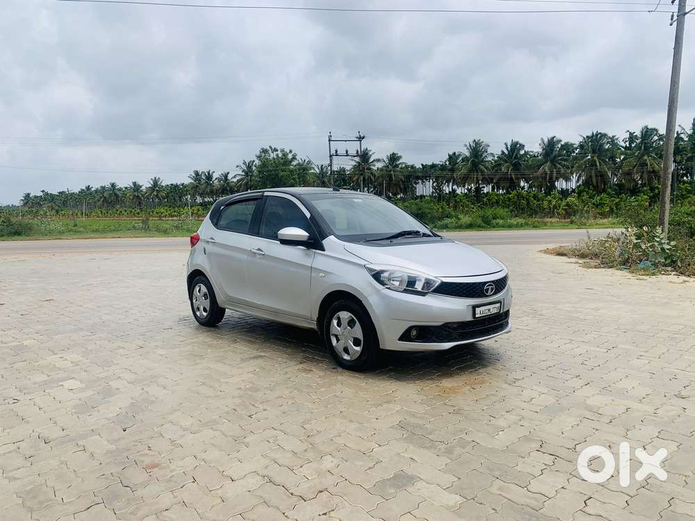 Tata Tiago 1.2 Revotron Xt (o), 2016, Petrol