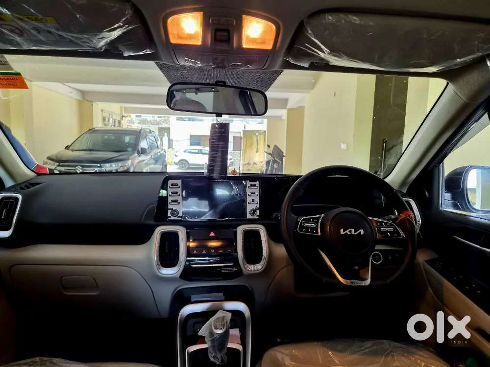 Kia Sonet Diesel Mt Htk Plus (o) 2026 (6 Months Old Only)
