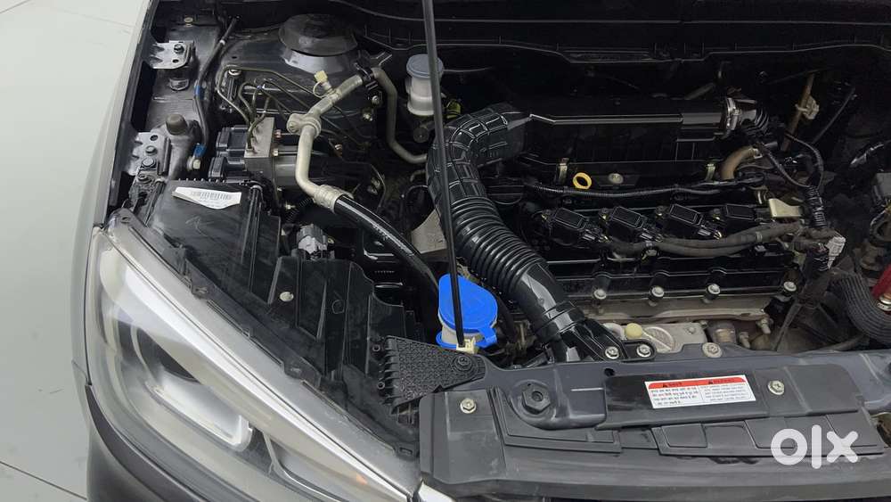 Maruti Suzuki Vitara Brezza 1.5 Zxi At, 2020, Petrol