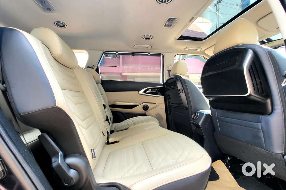 Kia Carens 1.4 Luxury 7 Str, 2023, Petrol