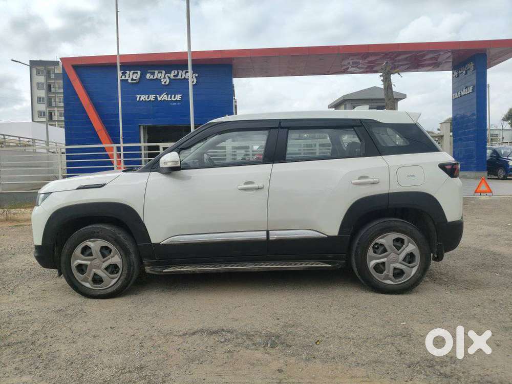 Maruti Suzuki Brezza 1.5 Vxi Smart Hybrid, 2023, Petrol