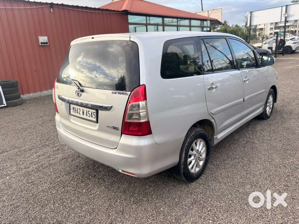 Toyota Innova Diesel 2012