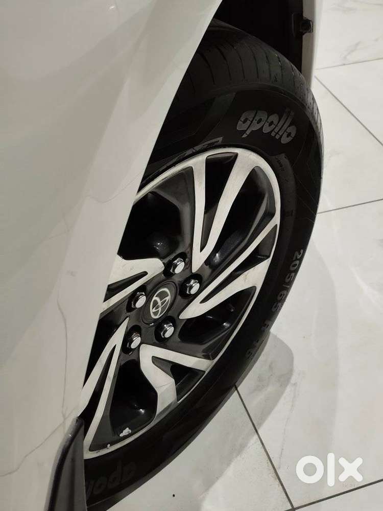 Toyota Innova Crysta