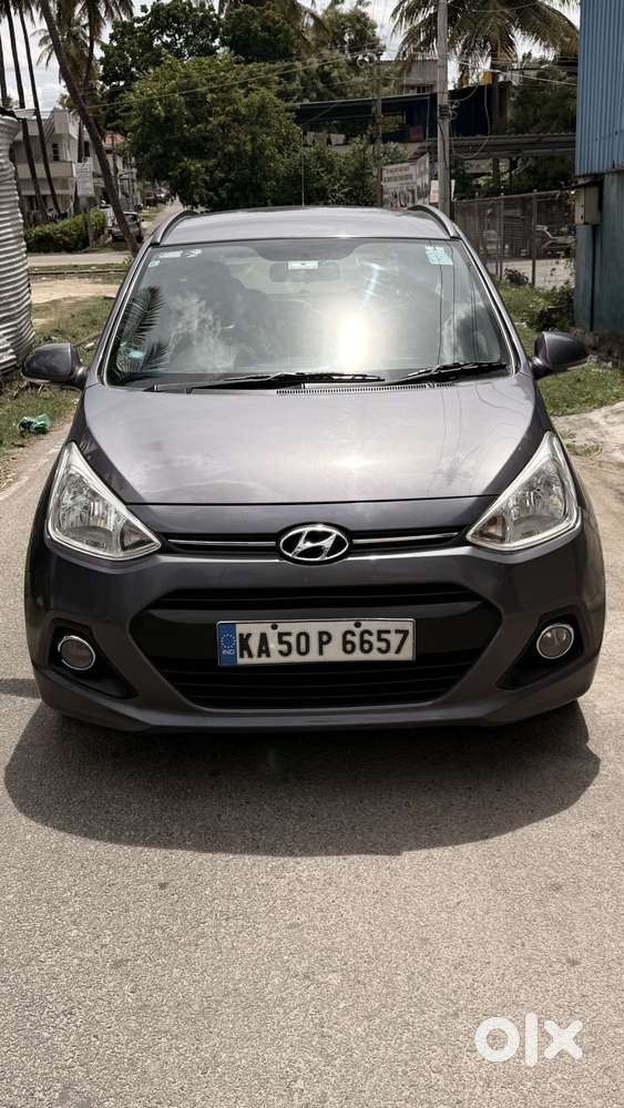 Hyundai Grand I10 Sportz, 2016, Petrol