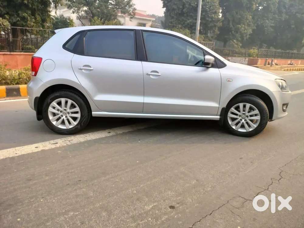 Volkswagen Polo Highline 2013 Car