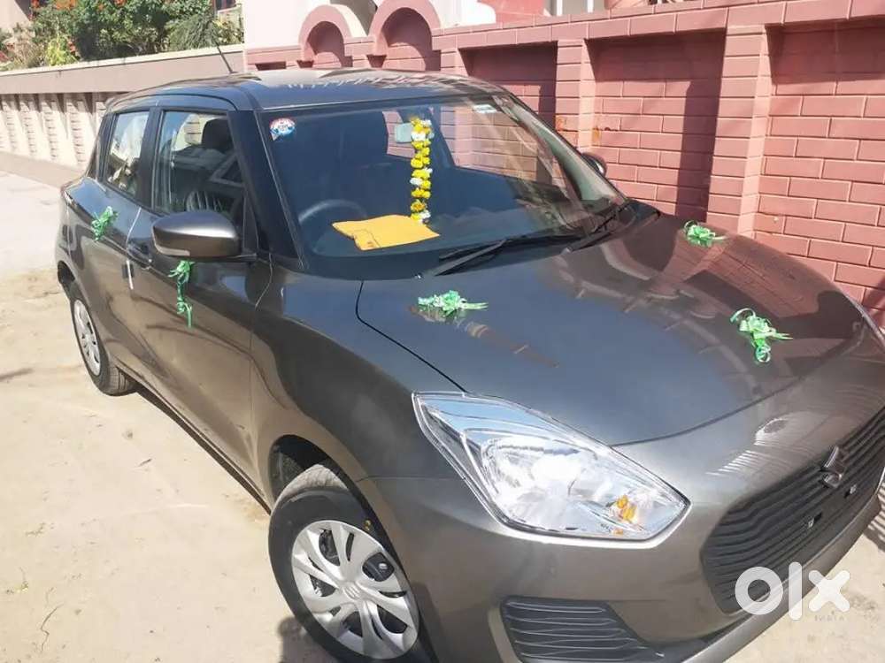 Maruti Suzuki Swift 2018 Petrol 32000 Km Driven
