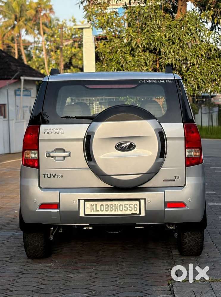 Mahindra Tuv 300 T8 Amt (automatic), 2017, Diesel