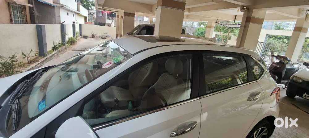 New I20 Asta 1.2 Kappa Mt Very Less Used Top End Model With Sunroof