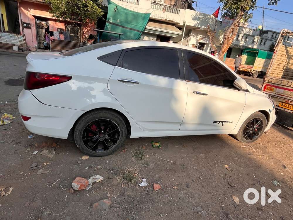 Hyundai Fluidic Verna 2013