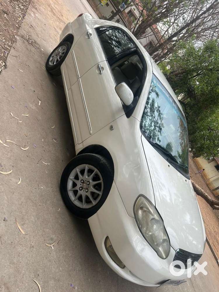 Toyota Corolla 2006 Petrol Well Maintained