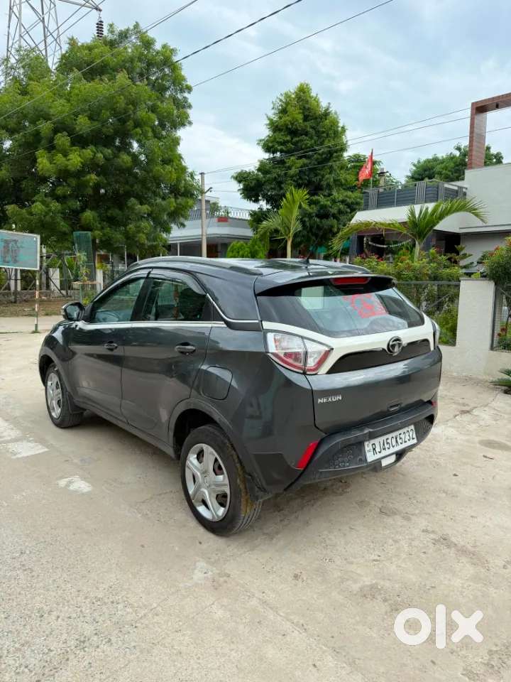 Tata Nexon 1.2 Revotron Xt Plus, 2020, Petrol