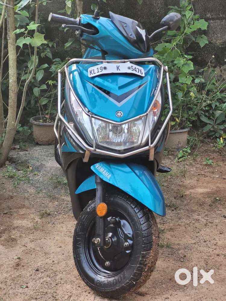 2019 model Yamaha ray z Scooters 1825279957