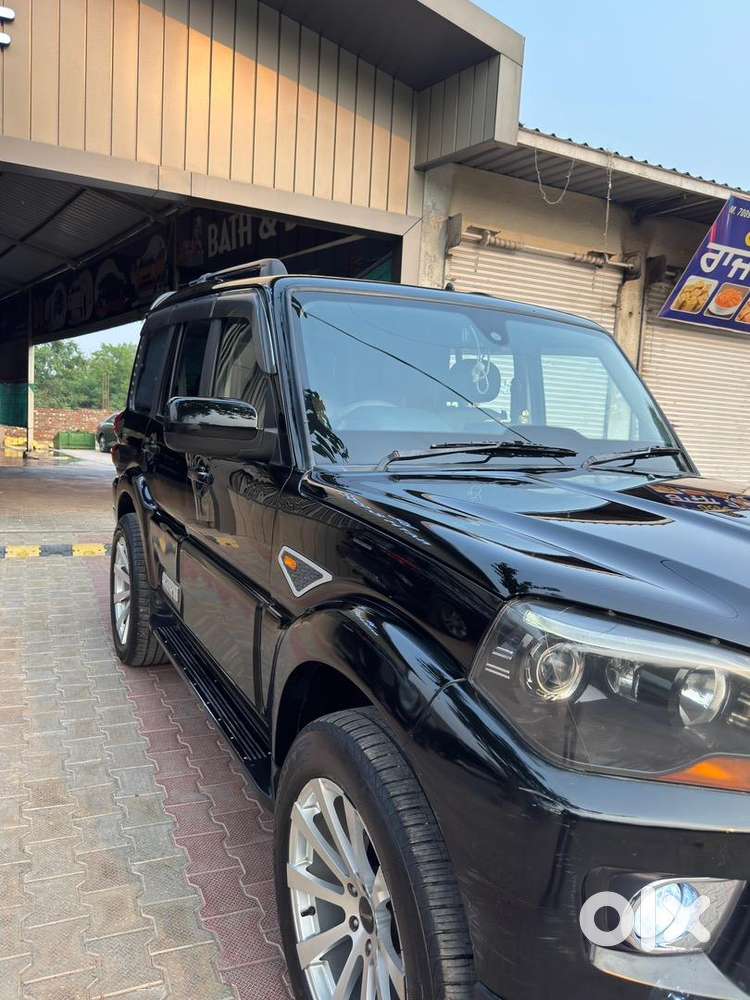 Mahindra Scorpio 2016 Diesel Well Maintained