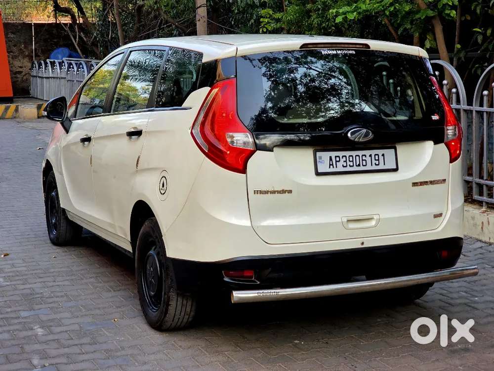 Mahindra Marazzo M2 2019 Diesel Well Maintained