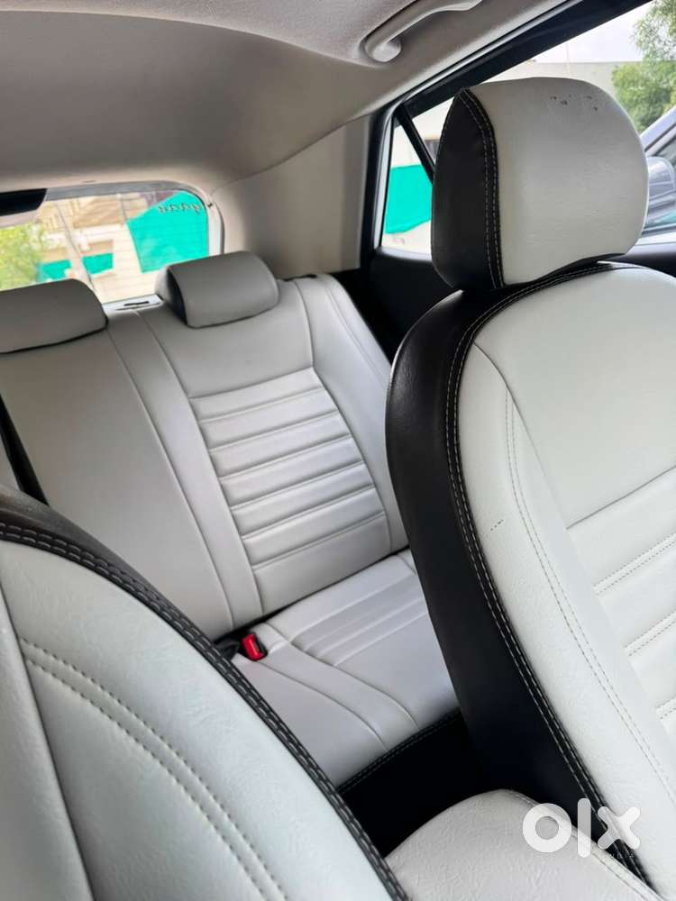 Hyundai Venue Petrol 2024