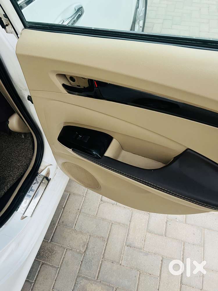 Honda City V Mt Exclusive, 2010, Petrol