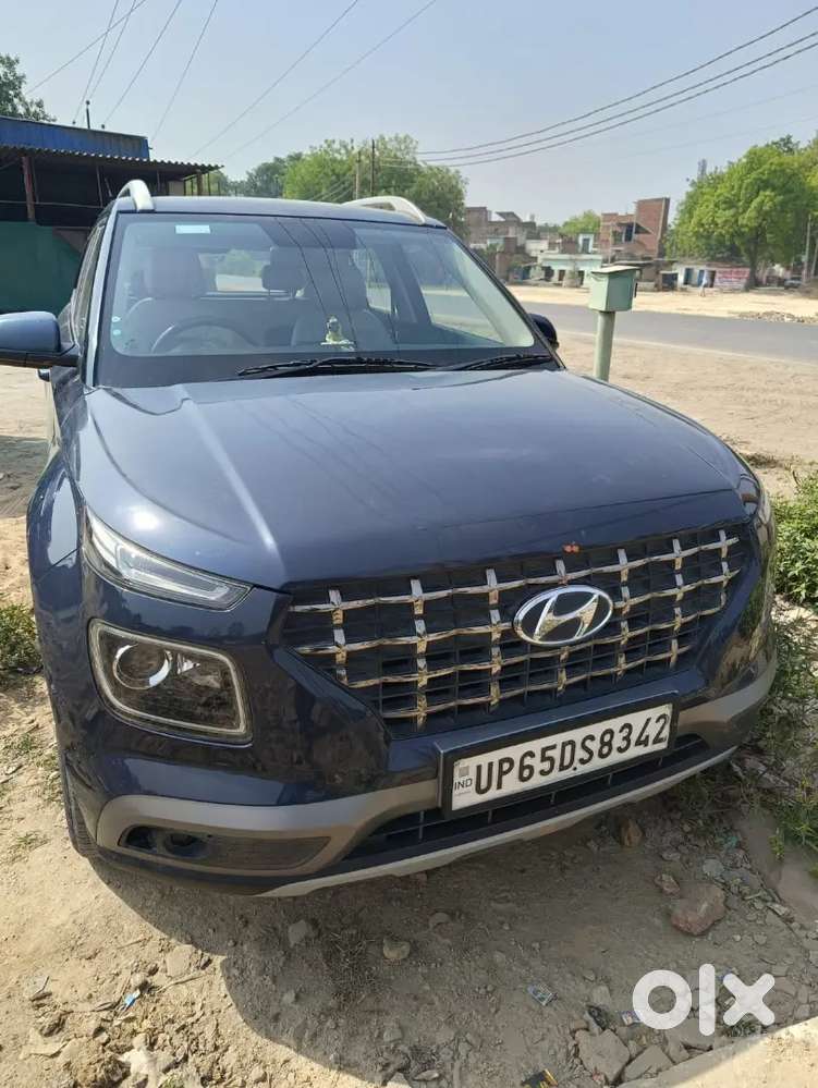 Hyundai Venue 2020 Petrol 56000 Km Driven