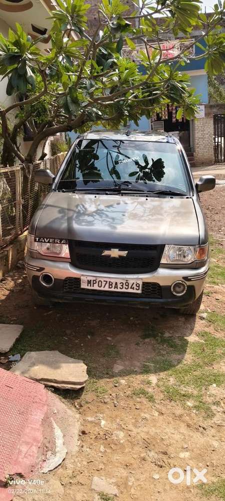 Chevrolet Tavera 2015 Diesel 130000 Km Driven