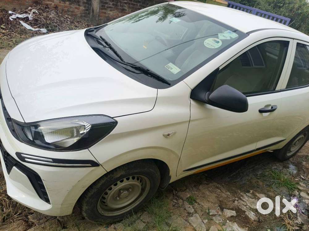 Hyundai Aura E Petrol+cng