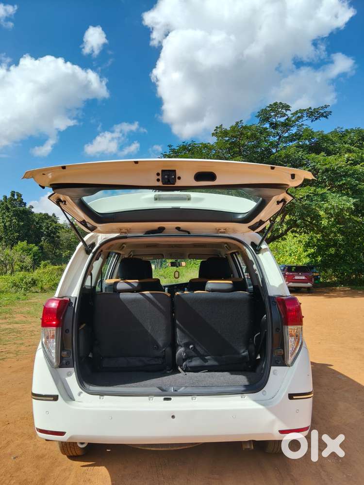 Toyota Innova Crysta 2.4 G Mt, 2022, Diesel