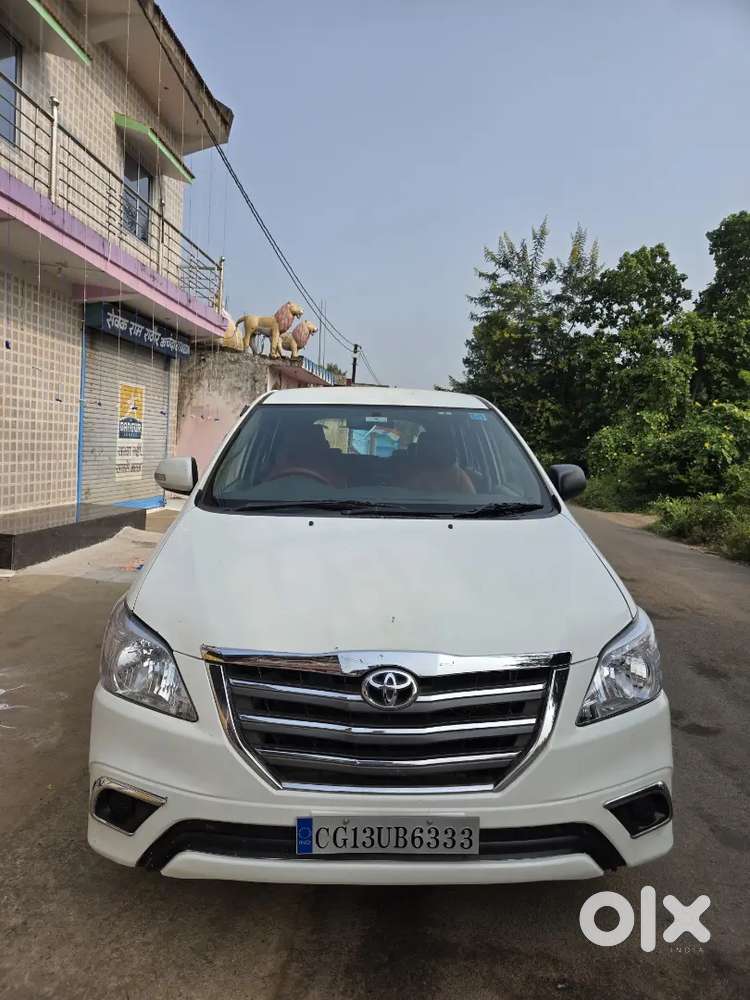 Toyota Innova 2014