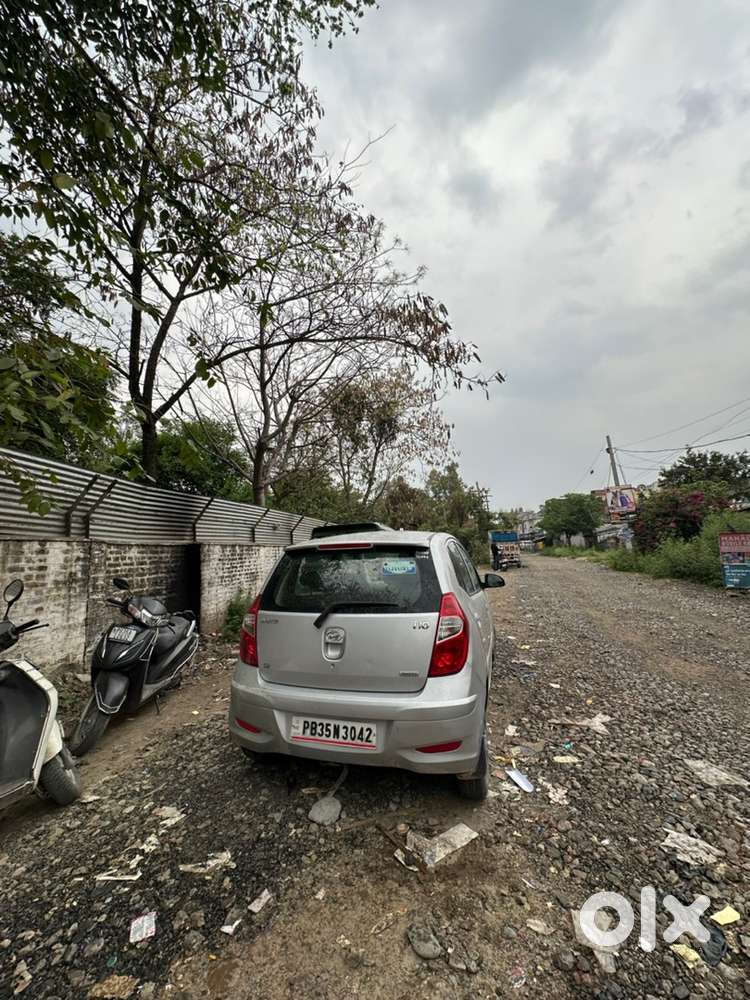Hyundai Petrol Manual 2011