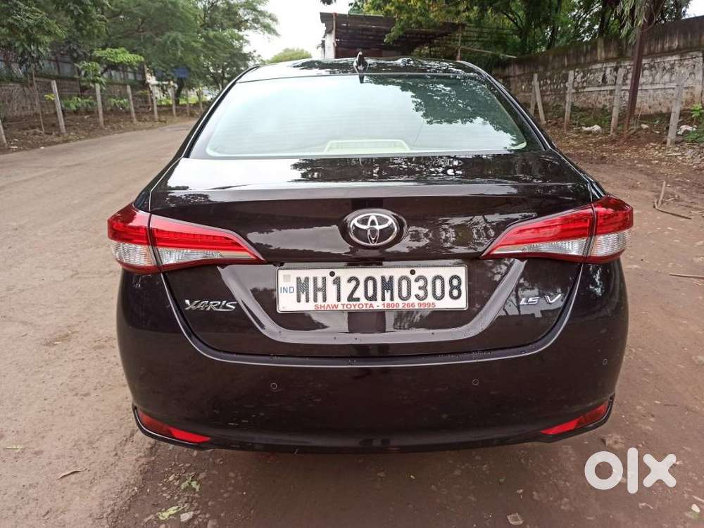 Toyota Yaris V Cvt, 2018, Petrol