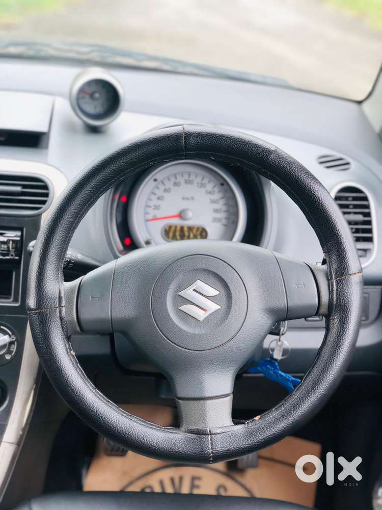 Maruti Suzuki Ritz Vxi, 2012, Petrol