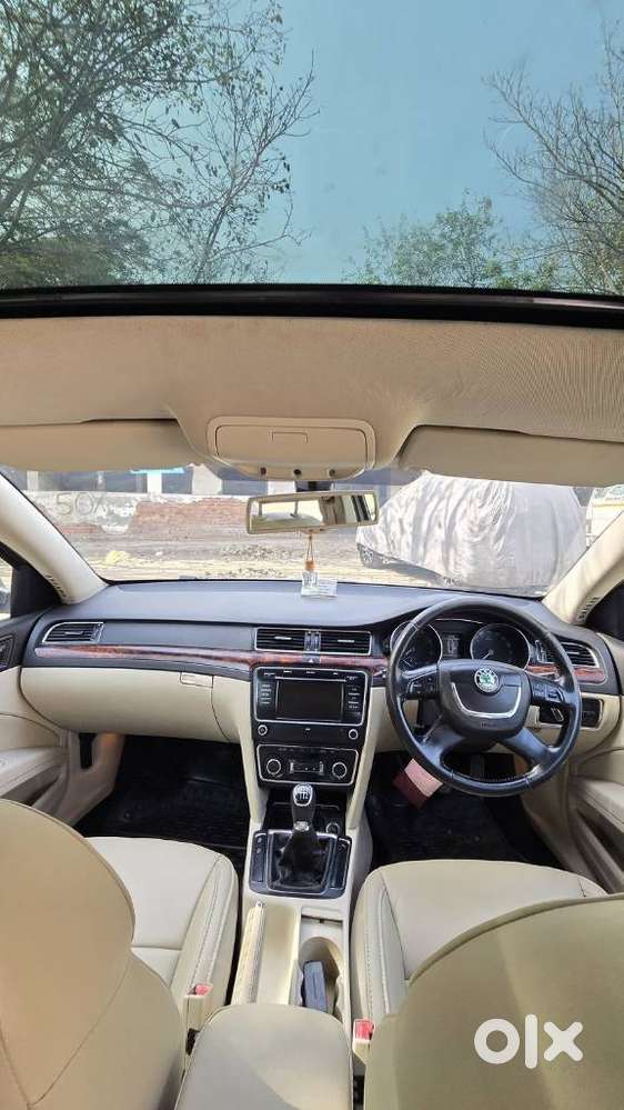 Skoda Superb 2013-2015 Elegance 1.8 Tsi Mt, 2013, Petrol