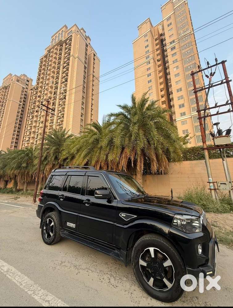 Mahindra Scorpio Classic 2022 Diesel 87000 Km Driven
