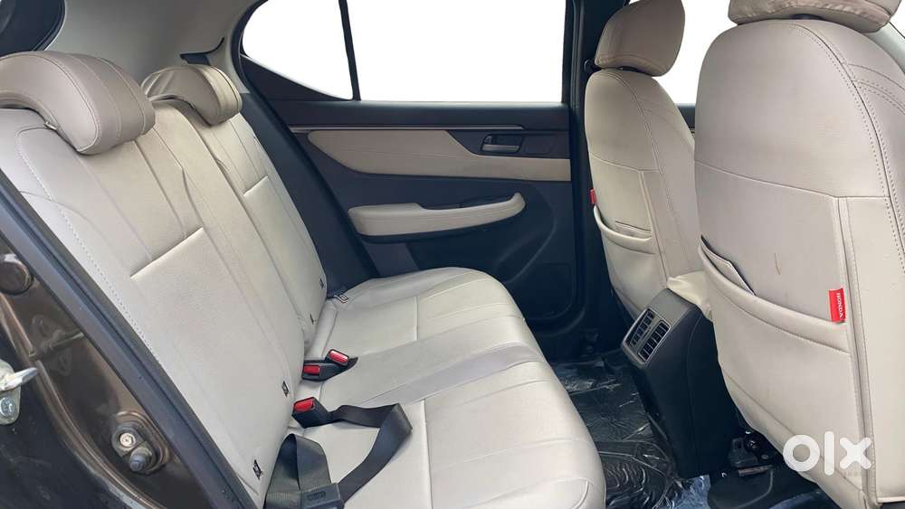 Honda Elevate V Mt, 2024, Petrol