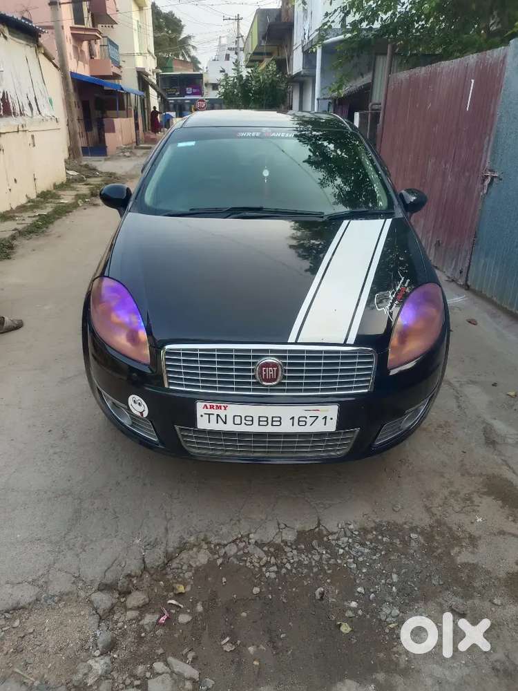 Fiat Linea Emotion 2009 Petrol Car