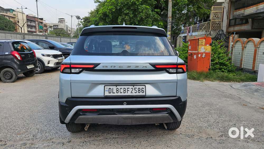 Maruti Suzuki Brezza 1.5 Vxi Cng, 2023, Cng & Hybrids