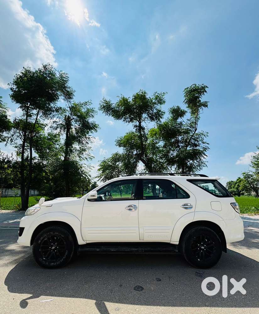 Toyota Fortuner 2011-2016 4x2 Manual, 2014, Diesel