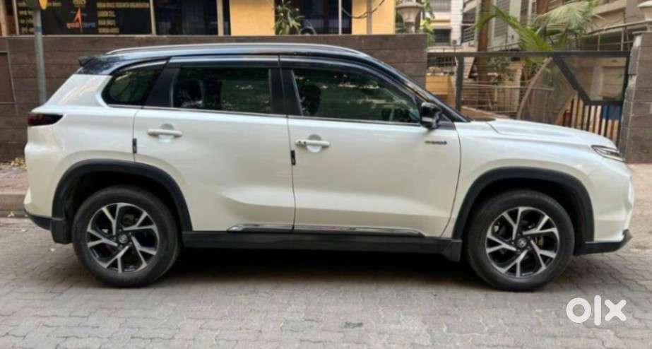 Toyota Urban Cruiser Hyryder 1.5 V Hybrid, 2023, Petrol