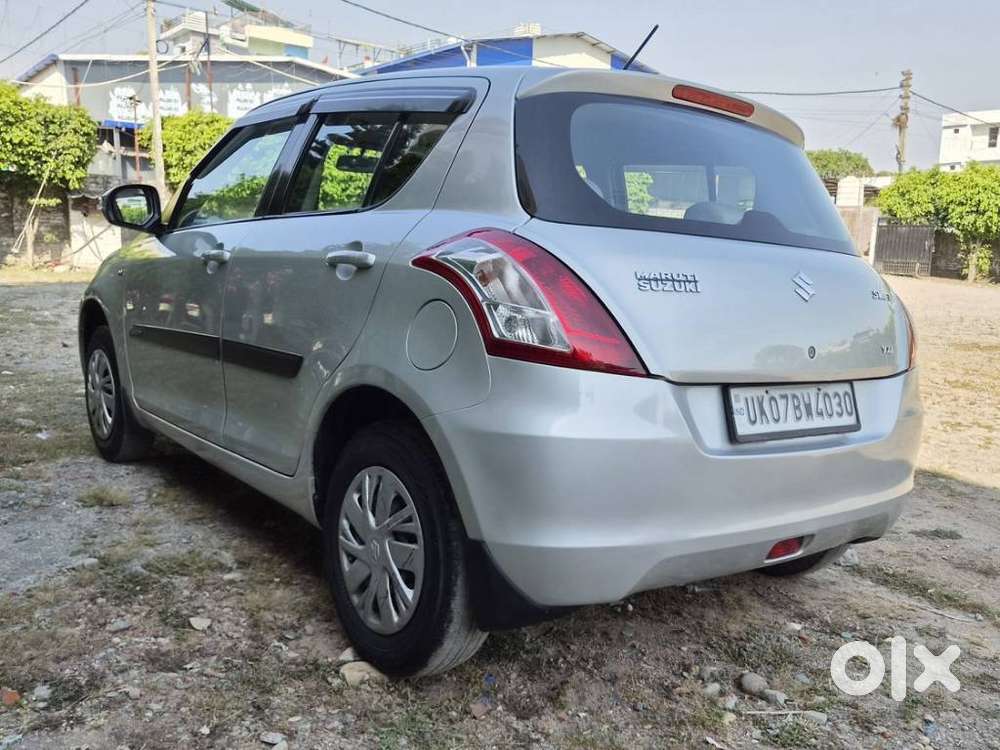 Maruti Suzuki Swift Vxi 1.2 Abs Bs-iv, 2017, Petrol