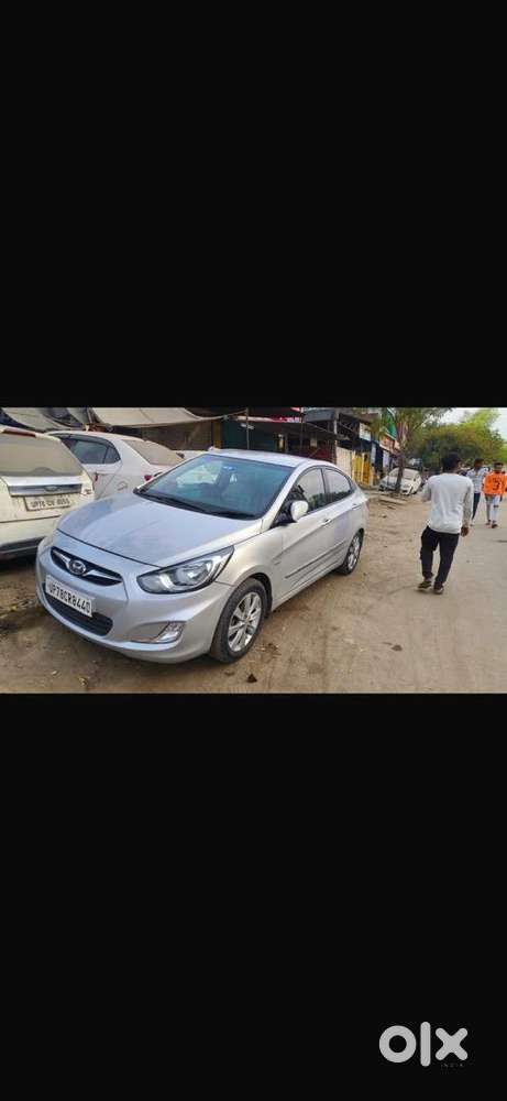 Hyundai Verna 2012