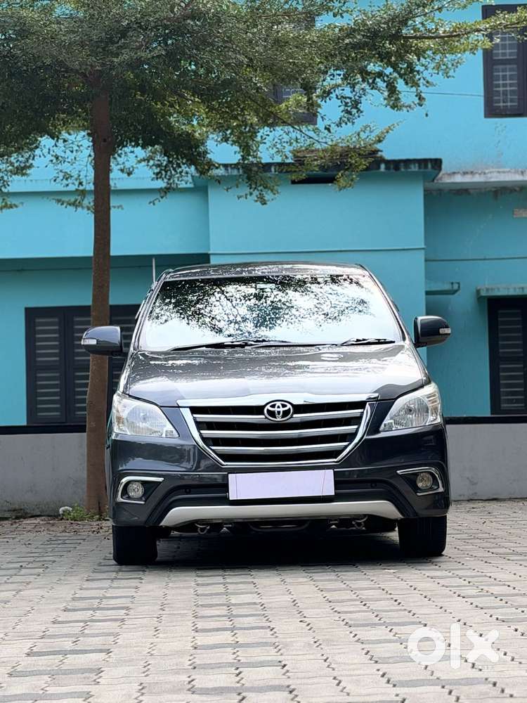 Toyota Innova 2.5 Vx 7 Str Bs-iii, 2015, Diesel